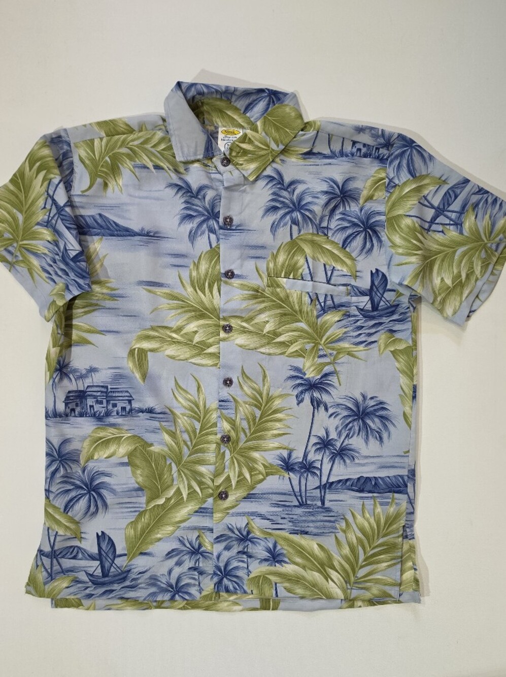 Rima Hawaiian Shirt Mens Medium Blue Green Floral Wrinkle Resistant Button Down